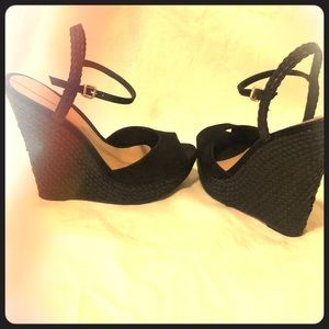 Black peep toe wedges
